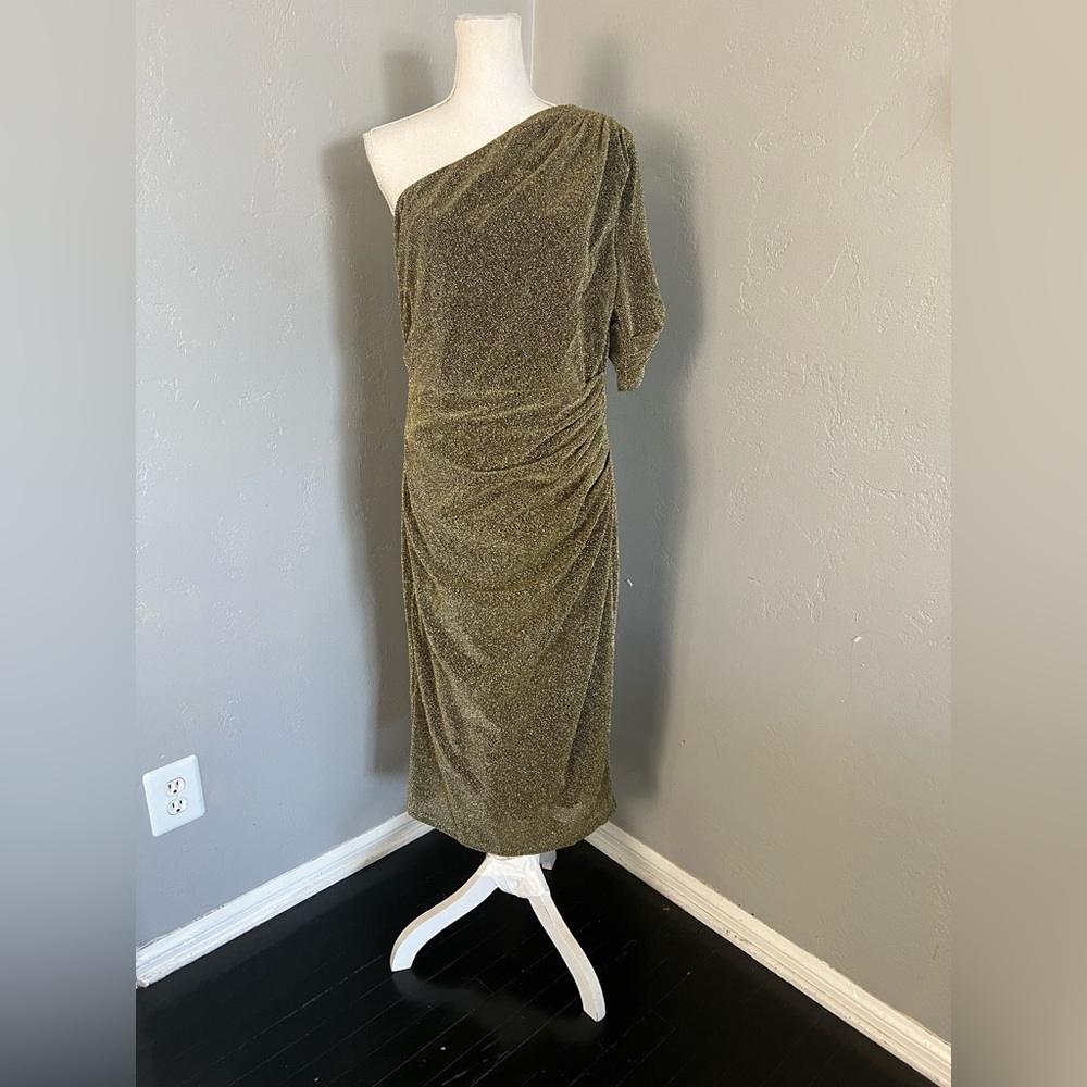 Boulevard Nights Elegant One-Shoulder Gold Dress size XL